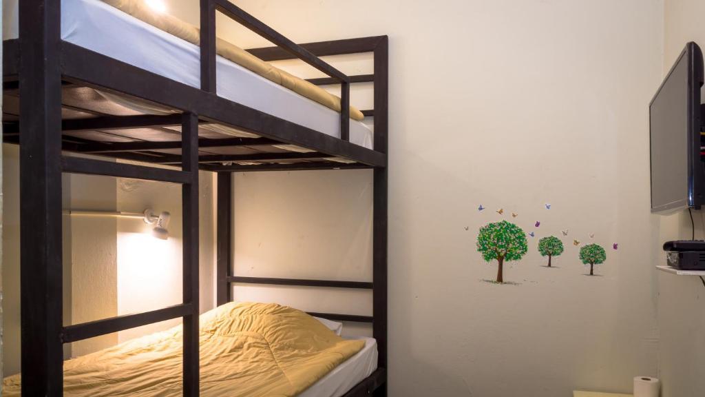 Gotum Hostel 1 Пхукет Экстерьер фото