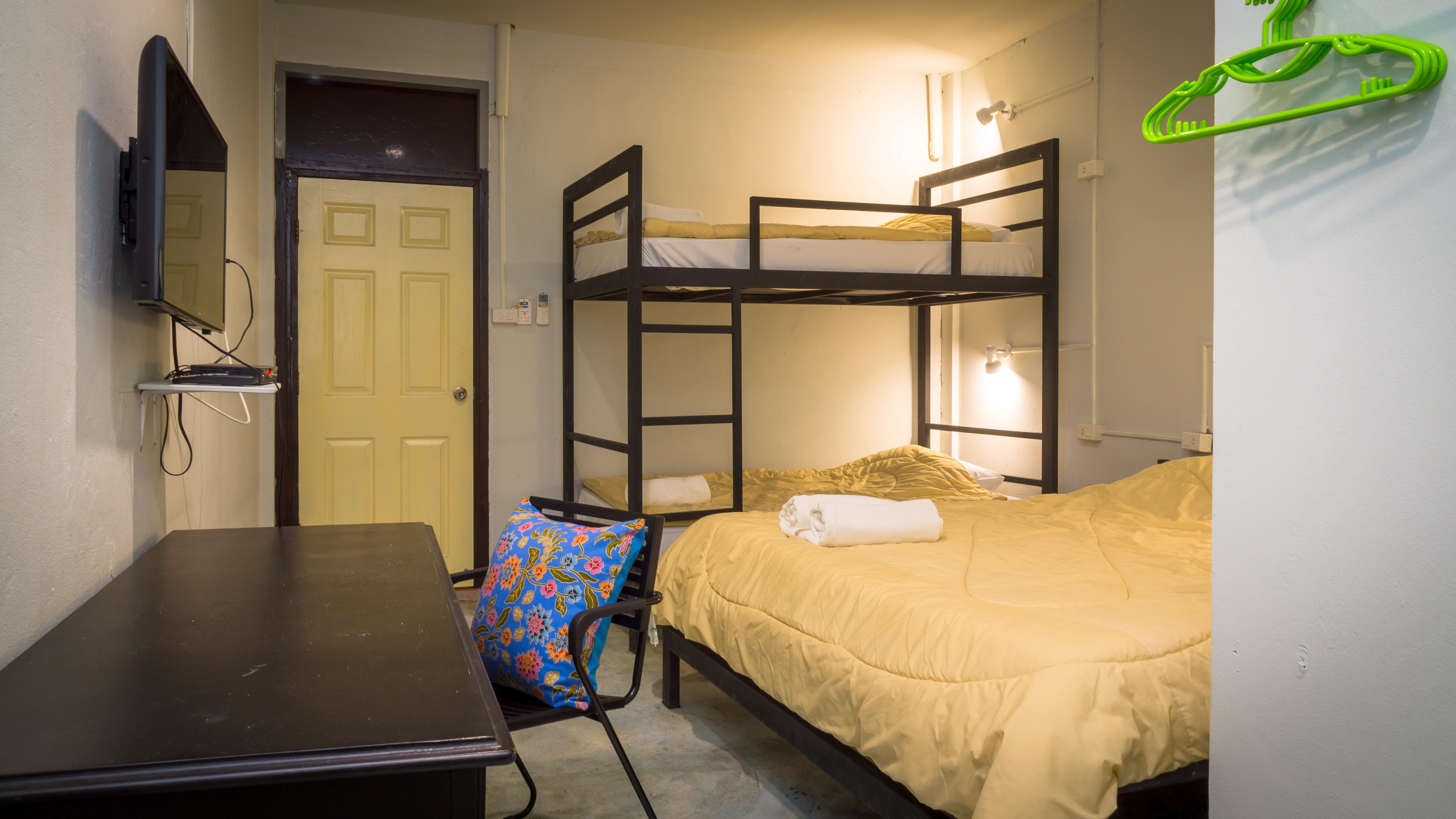 Gotum Hostel 1 Пхукет Экстерьер фото