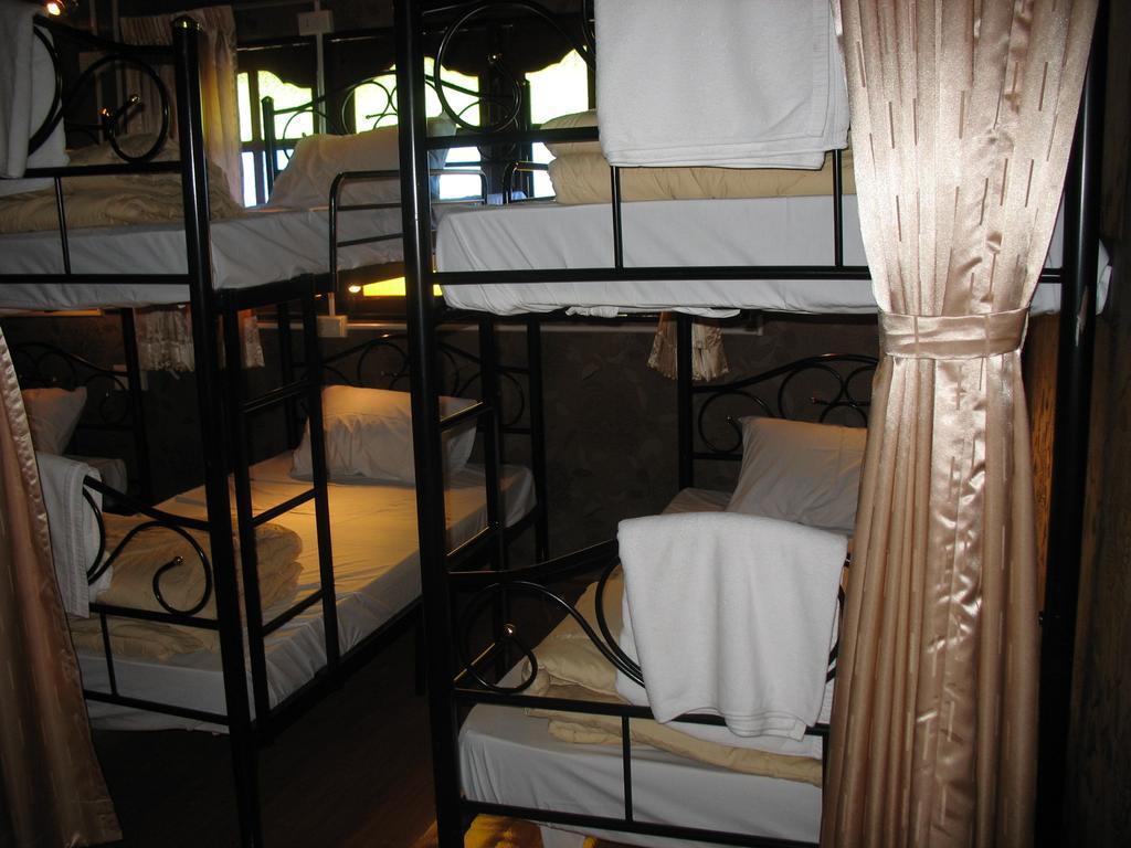 Gotum Hostel 1 Пхукет Экстерьер фото