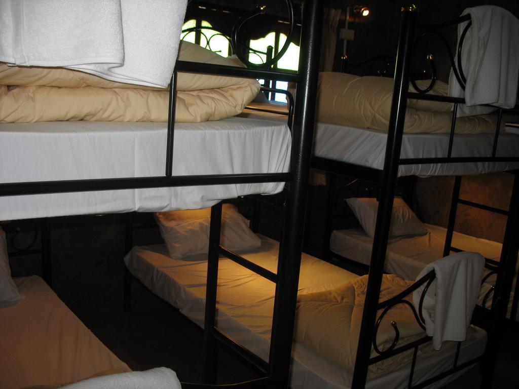 Gotum Hostel 1 Пхукет Экстерьер фото
